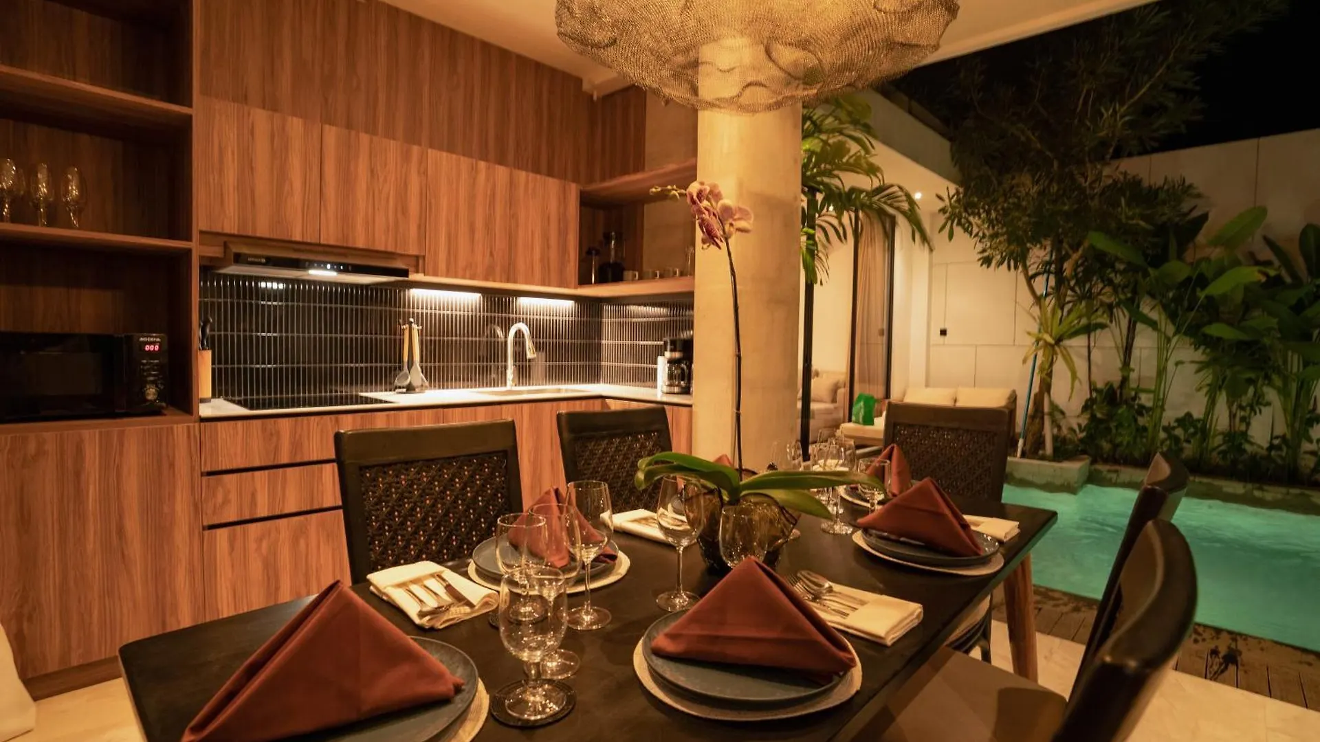 Deo Villa Seminyak 0*, سمينياك